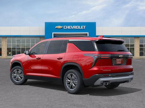 Radiant Red Tintcoat 2026 Chevrolet Traverse LT