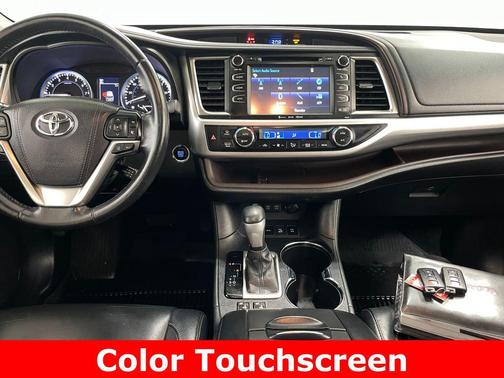 Predawn Gray Mica 2017 Toyota Highlander XLE