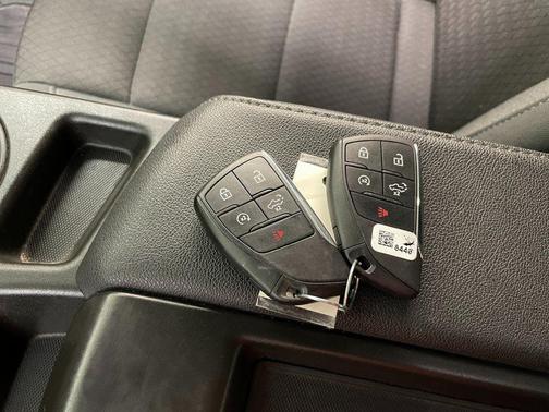 2024 GMC Sierra 2500 SLE