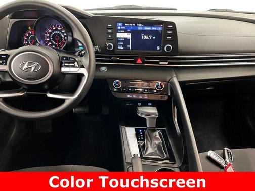 Phantom Black 2021 Hyundai ELANTRA SEL
