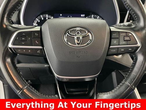 Celestial Silver Metallic 2021 Toyota Highlander XSE