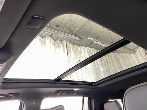 2021 Chevrolet Suburban RST