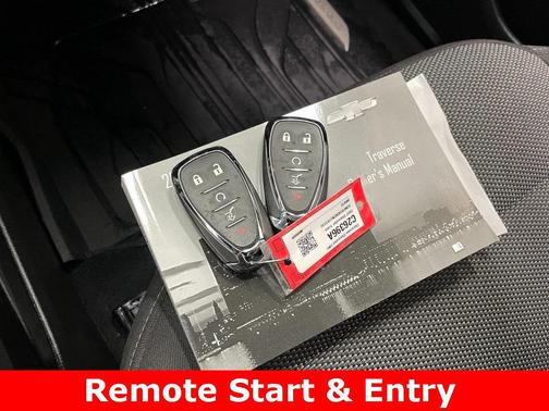 2022 Chevrolet Traverse LT Cloth