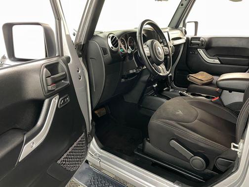 Billet Silver Metallic Clearcoat 2018 Jeep Wrangler JK Sahara