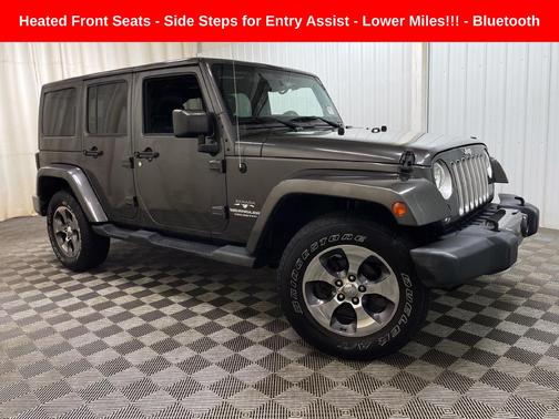 Granite Crystal Metallic Clearcoat 2016 Jeep Wrangler Unlimited Sahara