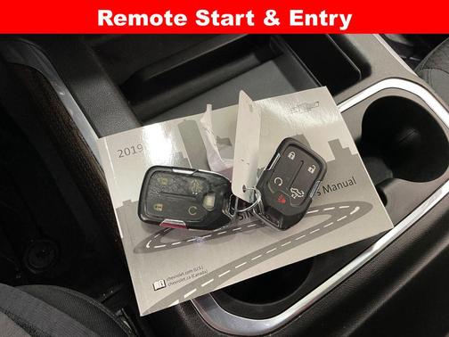 Summit White 2019 Chevrolet Silverado 1500 RST