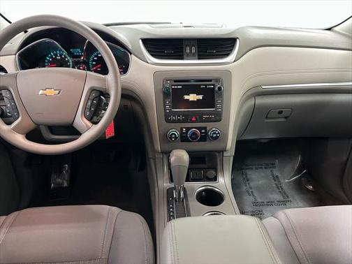 2017 Chevrolet Traverse LS
