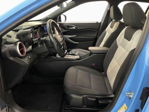 Fountain Blue 2024 Chevrolet Trax FWD 1RS