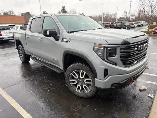 2025 GMC Sierra 1500 AT4