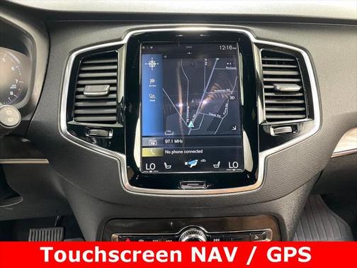 2018 Volvo XC90 T6 Momentum