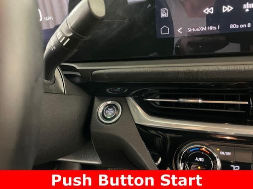 Summit White 2024 Buick Envista Sport Touring FWD