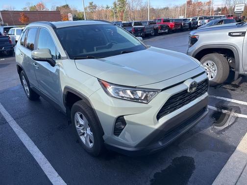 2020 Toyota RAV4 XLE