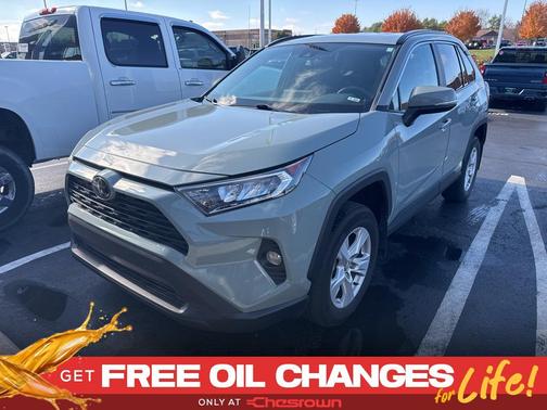 2020 Toyota RAV4 XLE