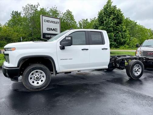 2025 Chevrolet Silverado 3500 WT