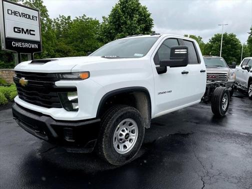 2025 Chevrolet Silverado 3500 WT