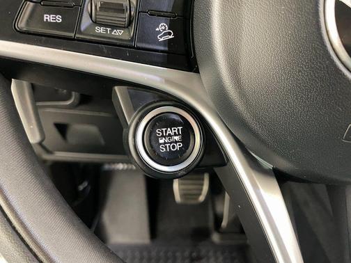 Stromboli Gray Metallic 2018 Alfa Romeo Stelvio Ti Sport