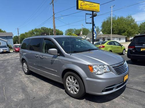 Billet Silver Metallic Clearcoat 2014 Chrysler Town & Country Touring