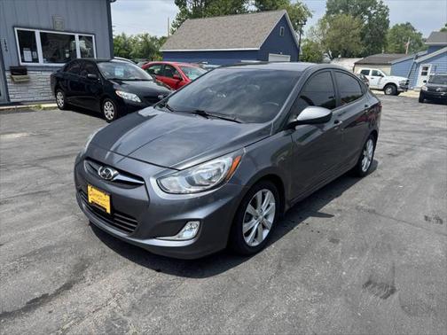 2012 Hyundai Accent SE