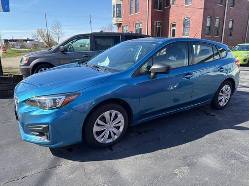 2017 Subaru Impreza 2.0i