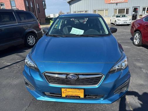 2017 Subaru Impreza 2.0i