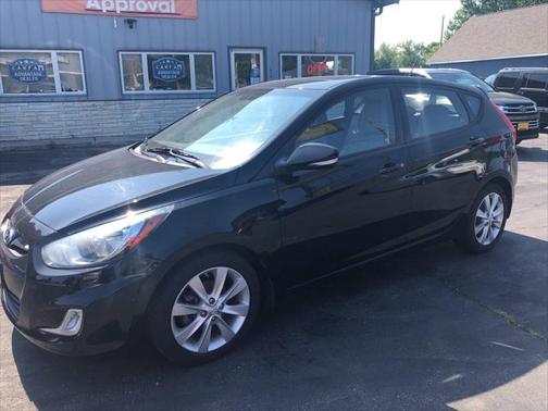 2013 Hyundai Accent SE