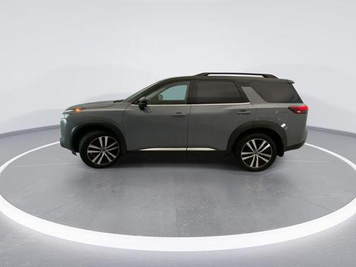 Solid Gray/Super Black 2024 Nissan Pathfinder Platinum 4WD