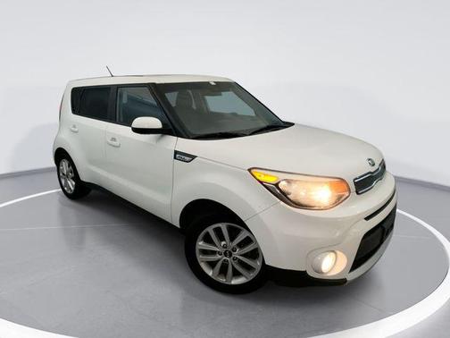 Clear White 2018 Kia Soul +