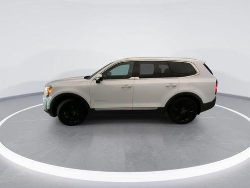 Glacial White Pearl 2021 Kia Telluride SX