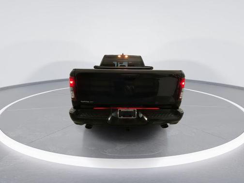 Diamond Black Crystal Pearlcoat 2020 RAM 1500 Big Horn/Lone Star