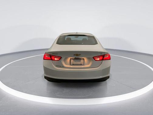 Summit White 2023 Chevrolet Malibu FWD 1LT