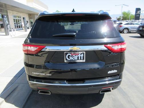 Mosaic Black Metallic 2018 Chevrolet Traverse High Country
