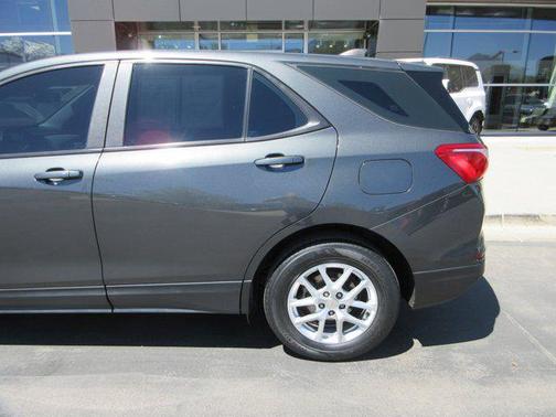 Nightfall Gray Metallic 2021 Chevrolet Equinox LS