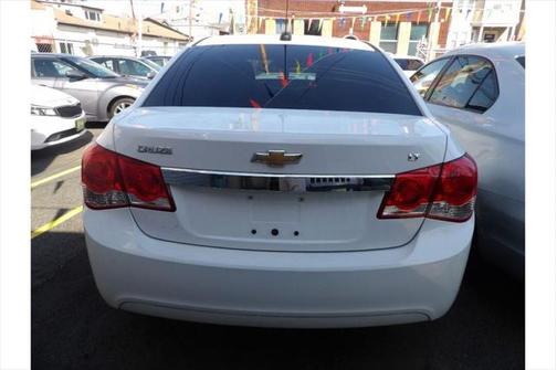 Summit White 2016 Chevrolet Cruze Limited 1LT