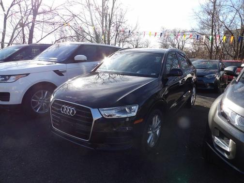 Black 2017 Audi Q3 2.0T Premium