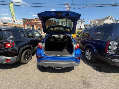 Blue 2018 Toyota C-HR XLE 4dr Crossover