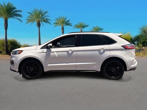 Star White Metallic Tri-Coat 2020 Ford Edge ST