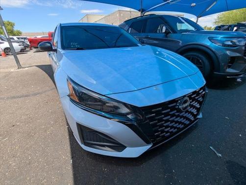 2023 Nissan Altima SR VC-Turbo FWD