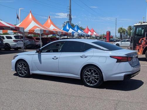 2023 Nissan Altima SR VC-Turbo FWD