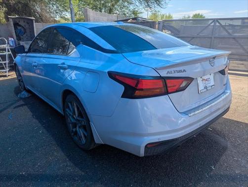 2023 Nissan Altima SR VC-Turbo FWD
