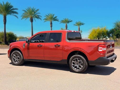 Hot Pepper Red Metallic Tinted Clearcoat 2024 Ford Maverick XLT