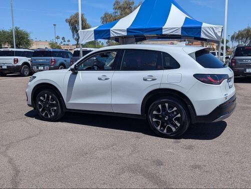 Platinum White Pearl 2026 Honda HR-V EX-L