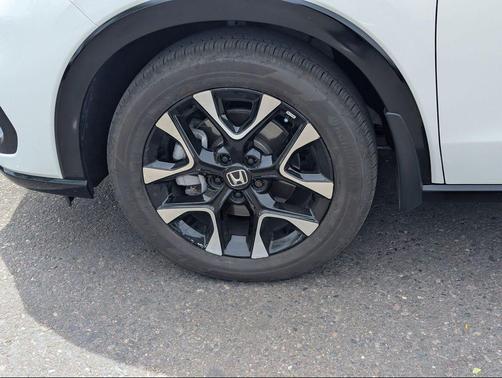 Platinum White Pearl 2026 Honda HR-V EX-L