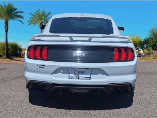 Oxford White 2022 Ford Mustang GT