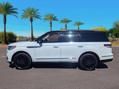 2023 Lincoln Navigator Black Label