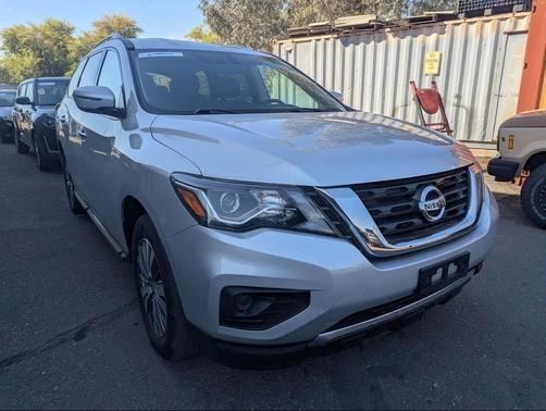 2019 Nissan Pathfinder S