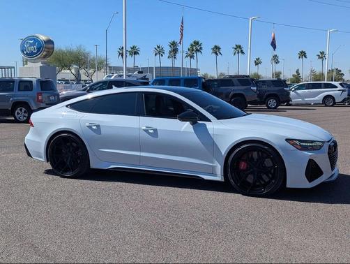 2021 Audi RS 7 4.0T