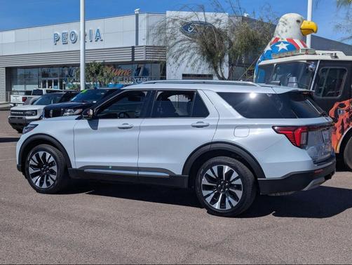 2025 Ford Explorer Platinum