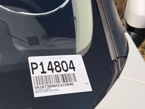 White Pearl 2025 Nissan Rogue SV