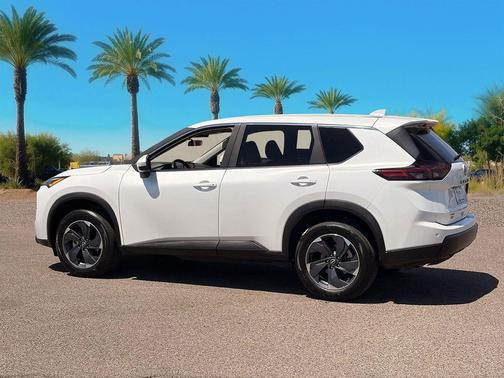 White Pearl 2025 Nissan Rogue SV