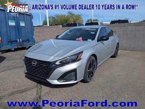 2023 Nissan Altima SR FWD